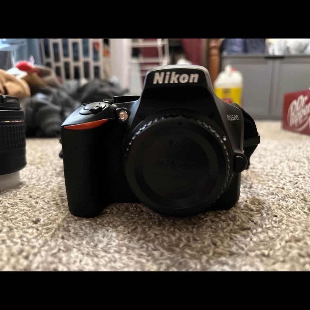 Nikon D3500